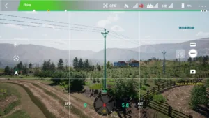 Drone simulator screenshot showing the full view of a 10kV straight pole tower used in power line inspection training.